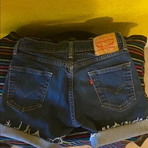 Levi’s short cut of